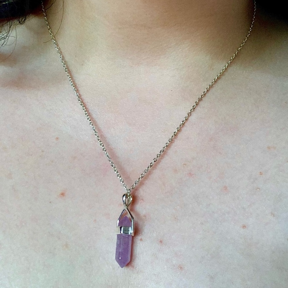 Amethyst silver necklace.